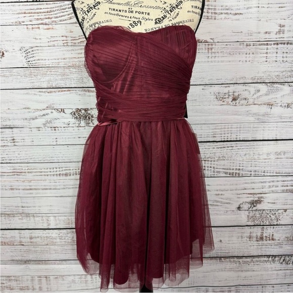 Lulu’s Love at first Twirl strapless size XL tulle deep red dress NWT - Picture 2 of 7